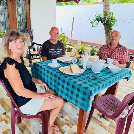 Ameena Homestay Tangalle Bagian luar foto
