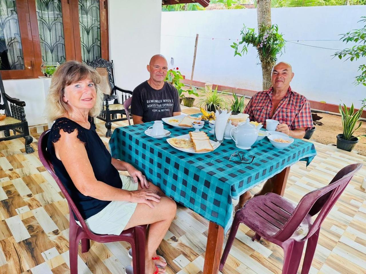 Ameena Homestay Tangalle Bagian luar foto