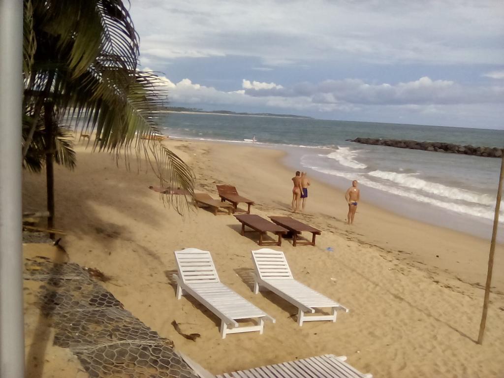 Ameena Homestay Tangalle Bagian luar foto
