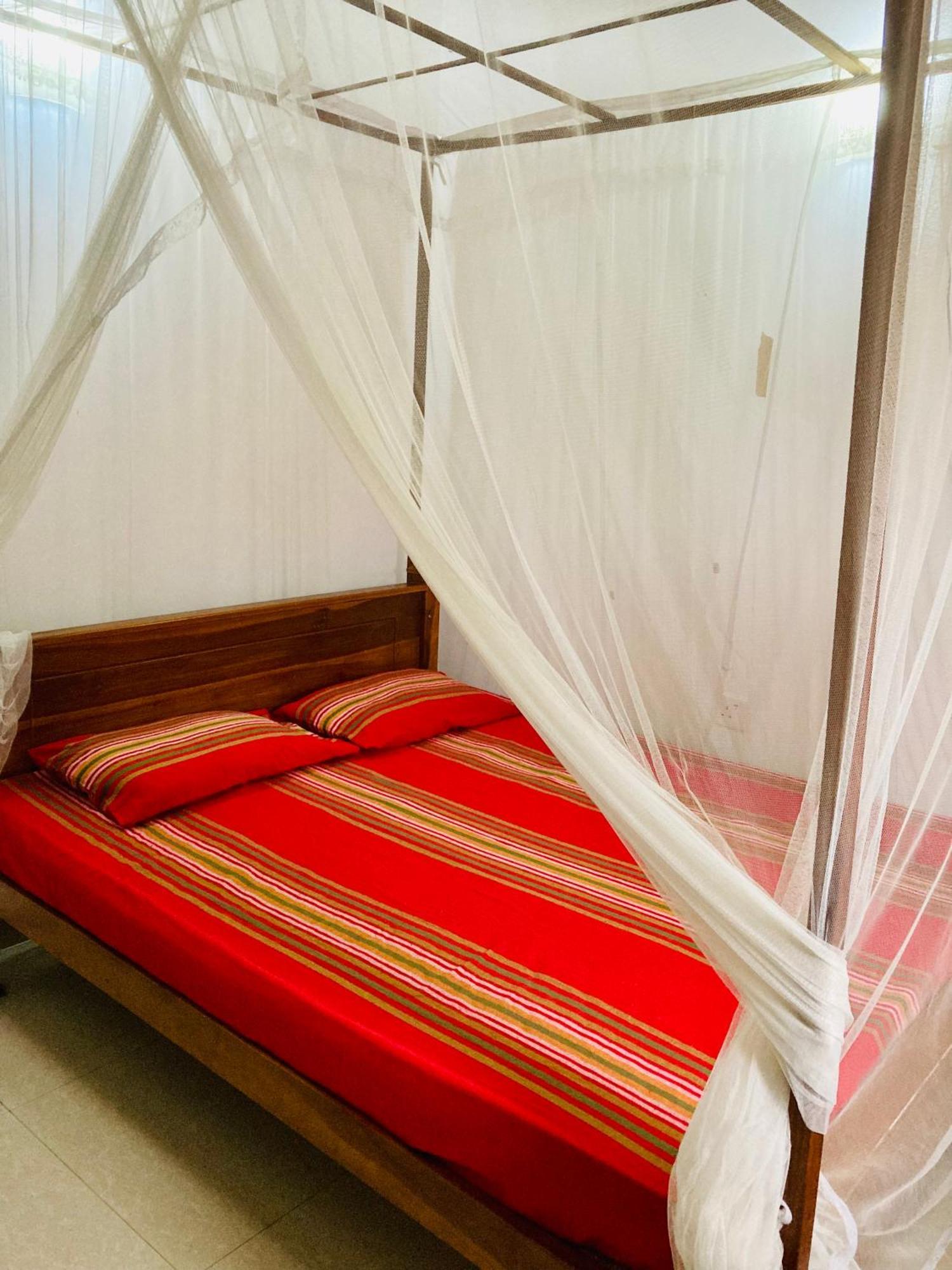 Ameena Homestay Tangalle Bagian luar foto
