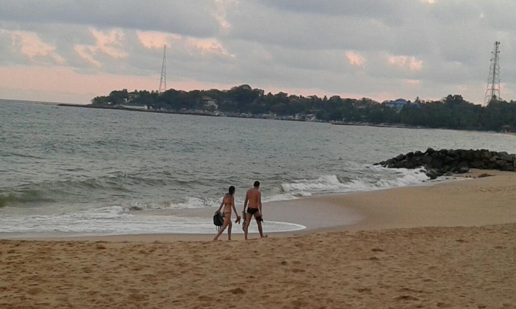 Ameena Homestay Tangalle Bagian luar foto